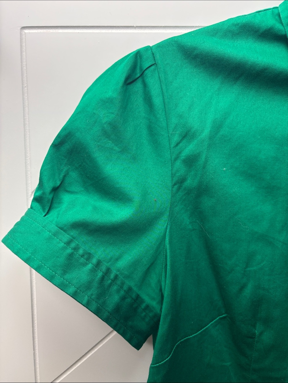 Banana Republic Emerald Green Short-Sleeve Button Down Shirt - Picture 3 of 4
